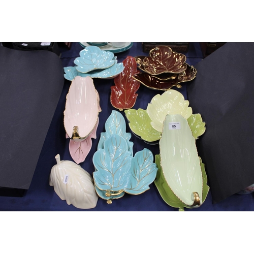 85 - Carltonware to include Rouge Royale leaf-shaped dishes and others.
