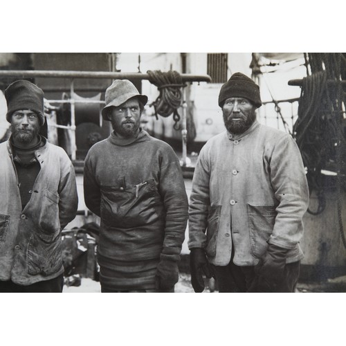 91 - PONTING HERBERT G. Polar photograph, Scott`s Expedition.  Western Geological Party, Debenham, Griffi... 