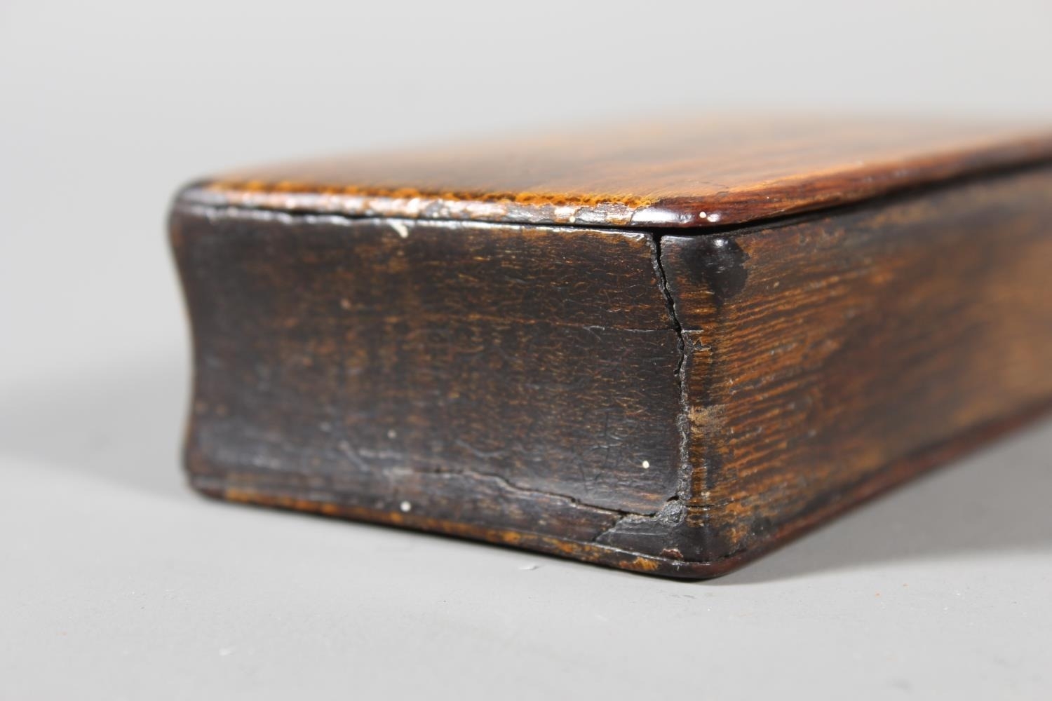 Antique oak snuff box - reputedly made of 'oak Line of Battleship Royal ...