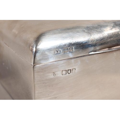 47 - Geo V silver cigarette box with wood lined interior, Munsey & Co (David Munsey), Sheffield, 1911... 
