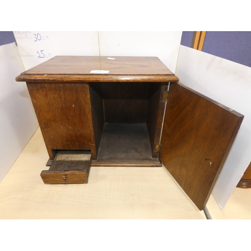 17 - Oak smoker's cabinet....