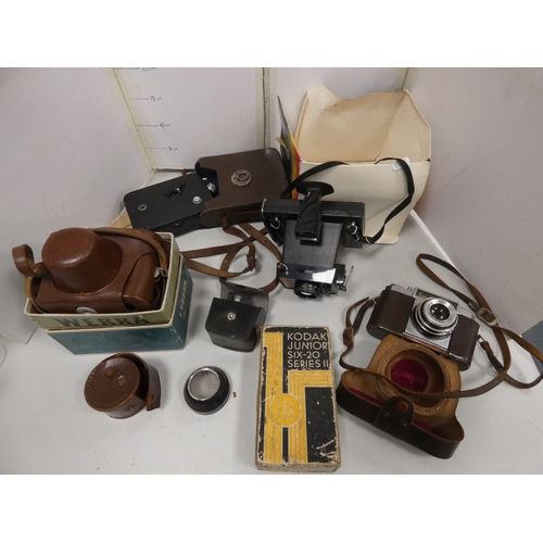 48 - Group of cameras to include Emi K, Polaroid, Kodak Junior Six-20 series II, Werra, cine-type camera ...