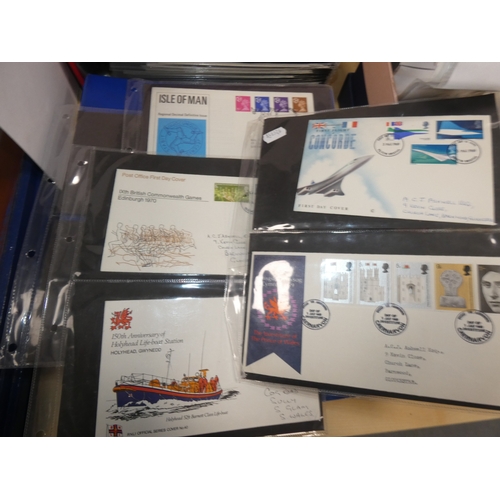 59 - Collection of first day covers to include Royal Wedding 1981, Queen Elizabeth II, railways, Concorde...