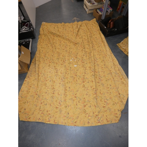 60 - &nbsp;Pair of floral curtains....