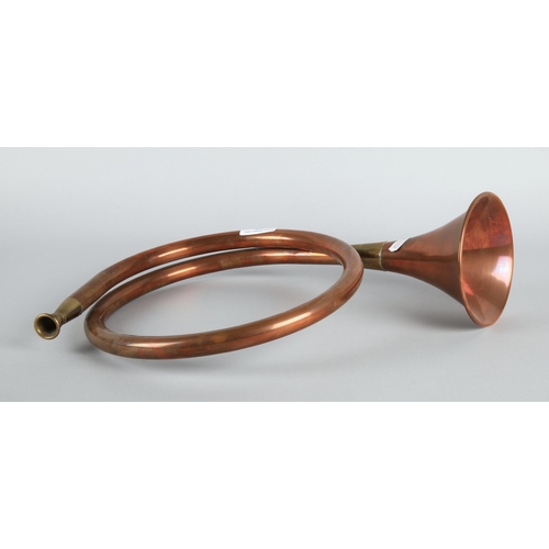 48 - Vintage copper and brass hunting horn.