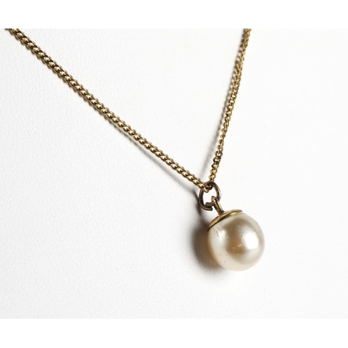 112 - 9ct gold necklace with pearl pendant,gross weight 2.4g