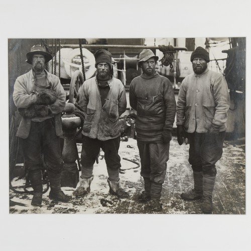 91 - PONTING HERBERT G. Polar photograph, Scott`s Expedition.  Western Geological Party, Debenham, Griffi... 