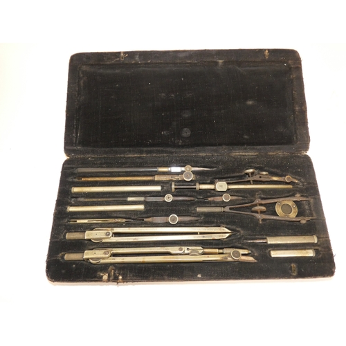 146 - Set of drawing instruments in fitted case, Chesterman tape measure, spring scales, The Metropolitan ... 