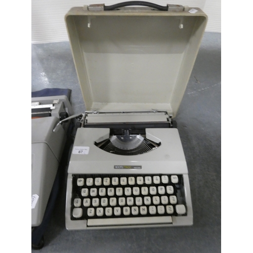 67 - Boots PT1000 typewrier and Boots PT400 typewriter. (2)