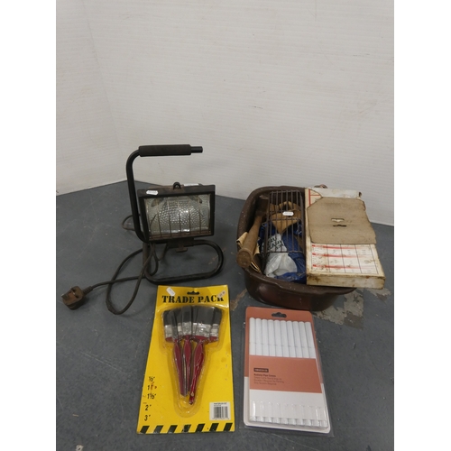 70 - Halogen work light by Draper and tools and accessories.