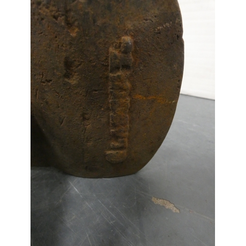 71 - Vintage 56lb cast iron weight and shoe lasts. (3)