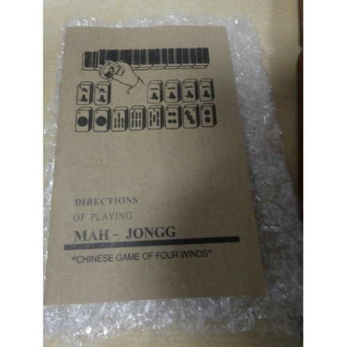 80A - Chinese Mah-Jong set in fitted export case, simulated jade inset jewellery box, Chinese balls and an... 