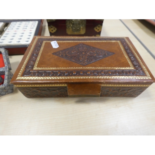 80A - Chinese Mah-Jong set in fitted export case, simulated jade inset jewellery box, Chinese balls and an... 