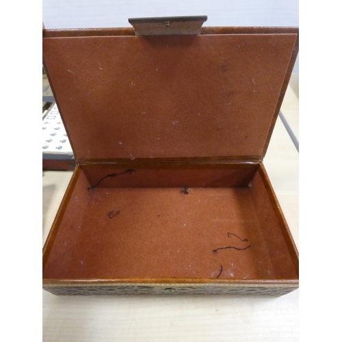 80A - Chinese Mah-Jong set in fitted export case, simulated jade inset jewellery box, Chinese balls and an... 