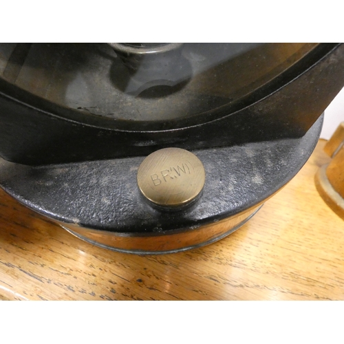 34 - Miner's safety lamp and coaching style lamp. (2)