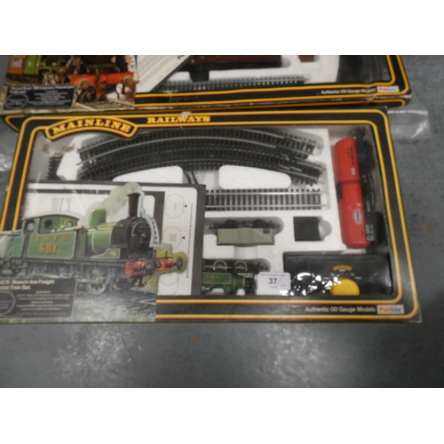 37 - Branch-Line boxed electric train set, another by Mainline of 