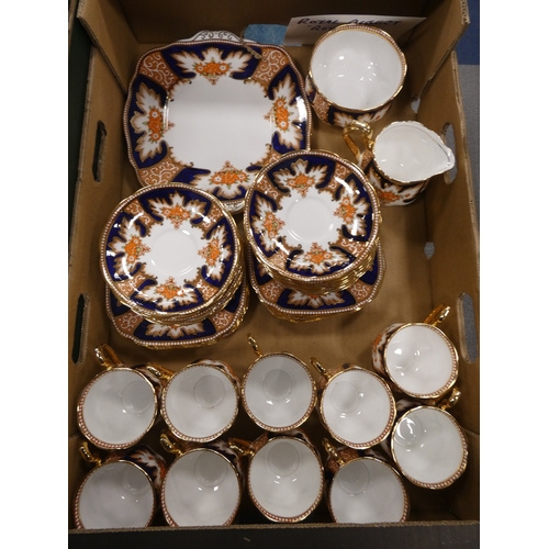 4 - Three boxes of assorted Imari tea and dinnerwares to include Colclough, Osborne etc.
