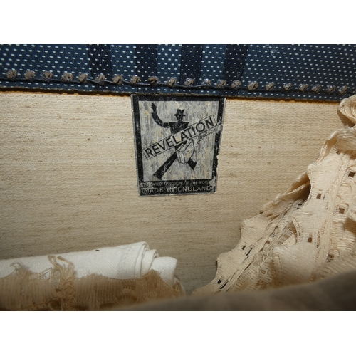 46 - Suitcase of assorted linen and napery.