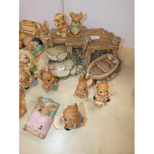 19 - Large group of Pendelfin rabbit figures.