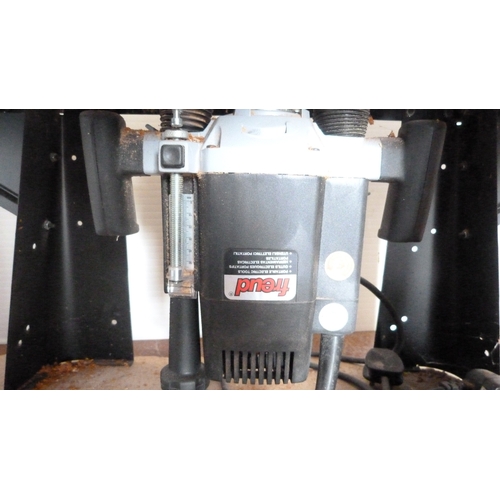 Freud FT2000VCE variable speed plunge router, router table, boxed ...