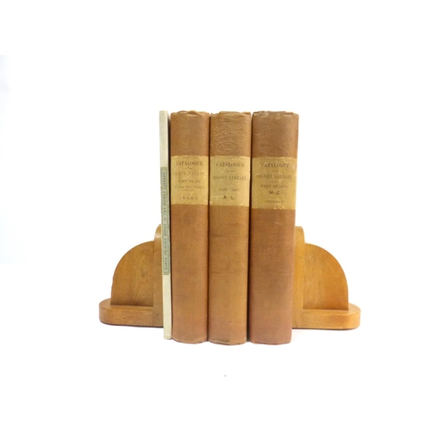 SIGNET LIBRARY. Catalogue of the Printed Books in the Library of the ...