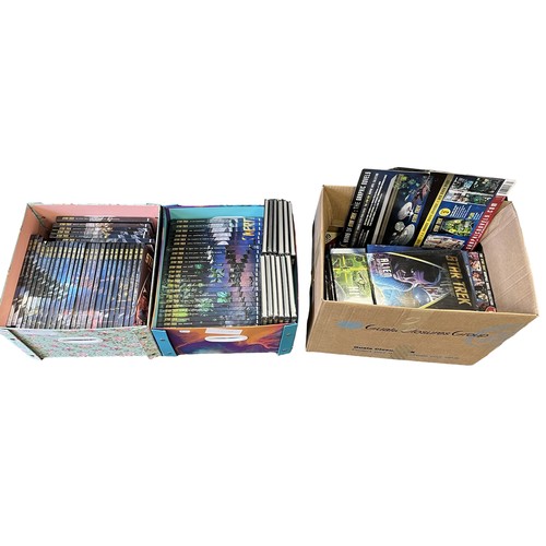 372 - Large collection of Star Trek Graphic Novels to include Special Cross Over Editions, Orginal  unedit... 