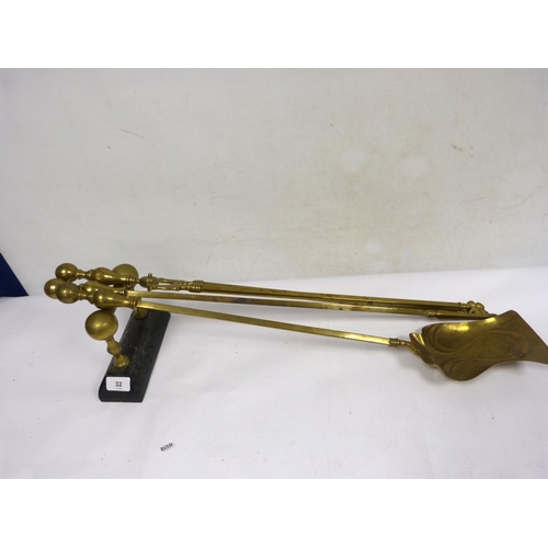 Lot 32        
