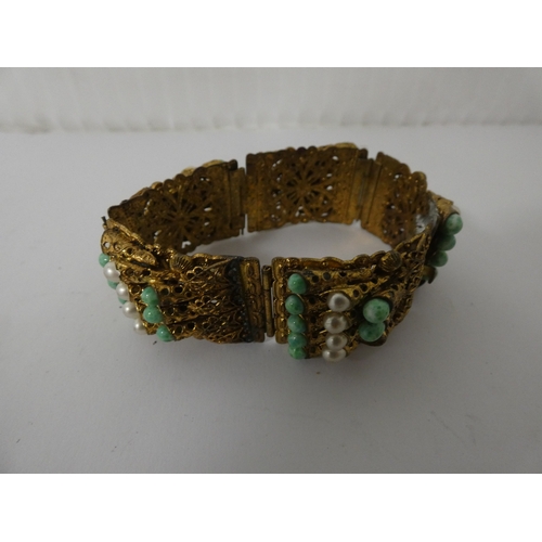 Victorian-style scroll mourning brooch containing a lock of hair ...