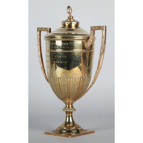 100 - 9ct gold two handled cup and cover of late 18th century style, The Dairy Shorthorn Association 1926 ... 