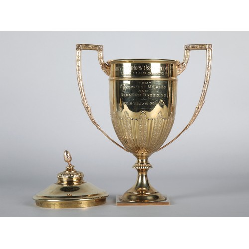 100 - 9ct gold two handled cup and cover of late 18th century style, The Dairy Shorthorn Association 1926 ... 