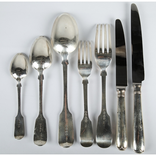 172 - 19th century canteen of silver cutlery London 1848 maker George W Adams (Chawner & Co) twelve pi... 