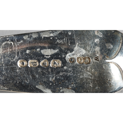 172 - 19th century canteen of silver cutlery London 1848 maker George W Adams (Chawner & Co) twelve pi... 