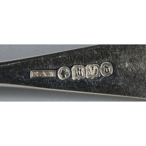 171 - Victorian Scottish silver canteen of cutlery Edinburgh 1885 by Mappin & Webb, to include twelve ... 
