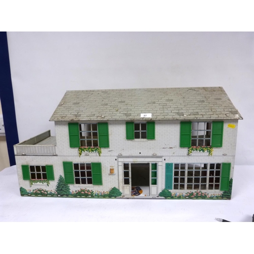 Lot 27        