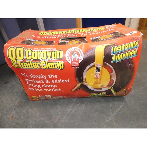 109 - QD caravan & trailer clamp by Bulldog products, in original box.