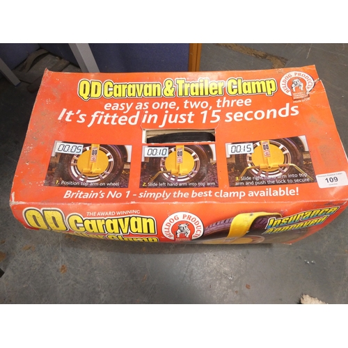 109 - QD caravan & trailer clamp by Bulldog products, in original box.