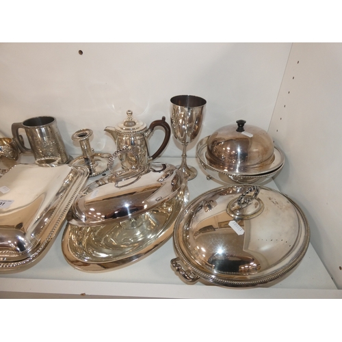 291 - Shelve lot of EP and silver plated wares to include coffee pot, muffin dish with cover, entree dishe... 
