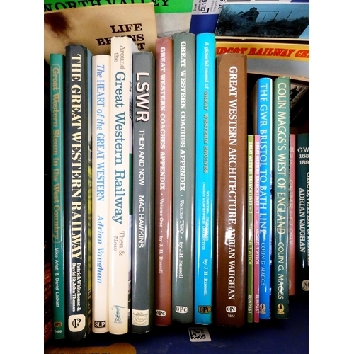 87 - Railways.&nbsp;&nbsp;A large carton of books & softback publications, many in d.w's.... 
