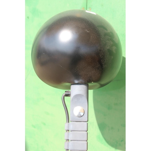 490 - Late 20th century standard lamp with black circular metal shade and flexible stem, circular plinth b... 