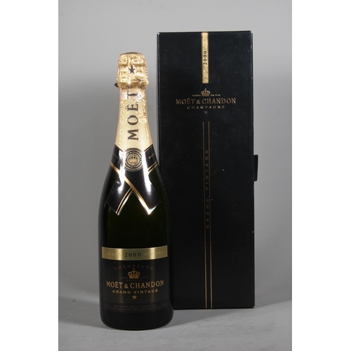 MOET & CHANDON Grand Vintage 2000 Champagne 12.5% abv. 75cl, boxed.