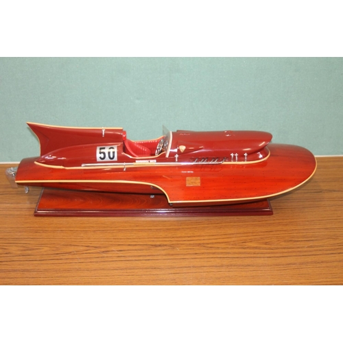 Lot 1036      