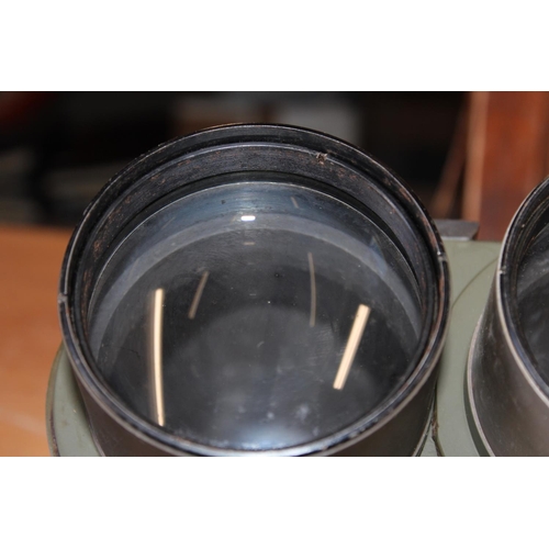 1537 - Pair of WWII Nazi German Third Reich Flak spotting binoculars DF 10x80, serial number 42891, code 'd... 