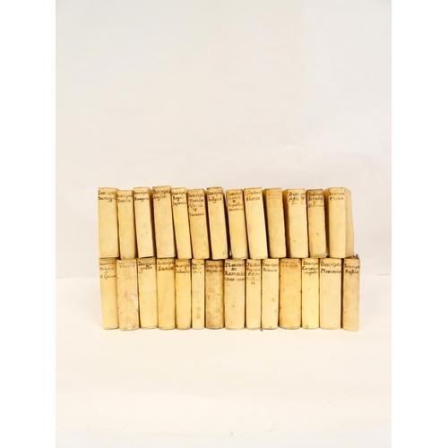 101 - ELZEVIR, JOHANNES MAIRE & OTHERS (Pubs). Petites Republiques series.  Regni Chinensis, Respublic... 