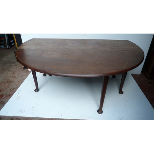 497 - George III mahogany drop flap wake or dining table on turned supports and pad feet, 189cm wide.