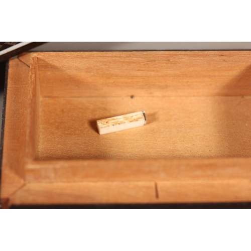 2 - Vintage jewellery box with geometric mosaic inlay, 7cm x 28cm and a smaller box (2).
