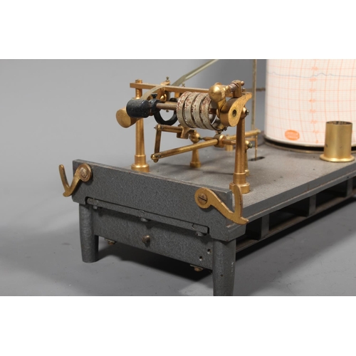 25 - Short and Mason of London barograph serial number E19262 and Chart No.37 , 19cm tall.