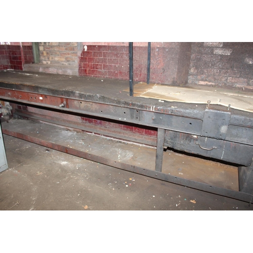 Large work bench, 436cm long x 80cm depth x 85cm tall