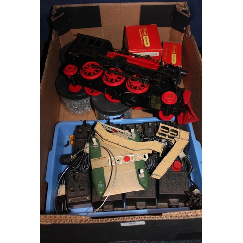 53 - OO gauge model railways accessories to include ballast, Hornby Dublo level crossing, etc. and two pe... 