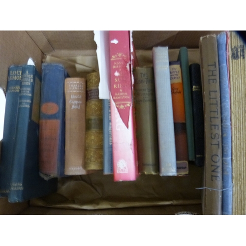 46 - Box of vintage books including children's annuals.