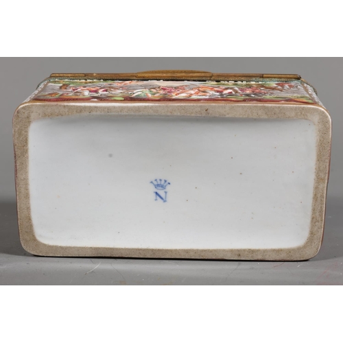 34 - Dresden style box depicting classical scenes including boar hunting and tragedy.